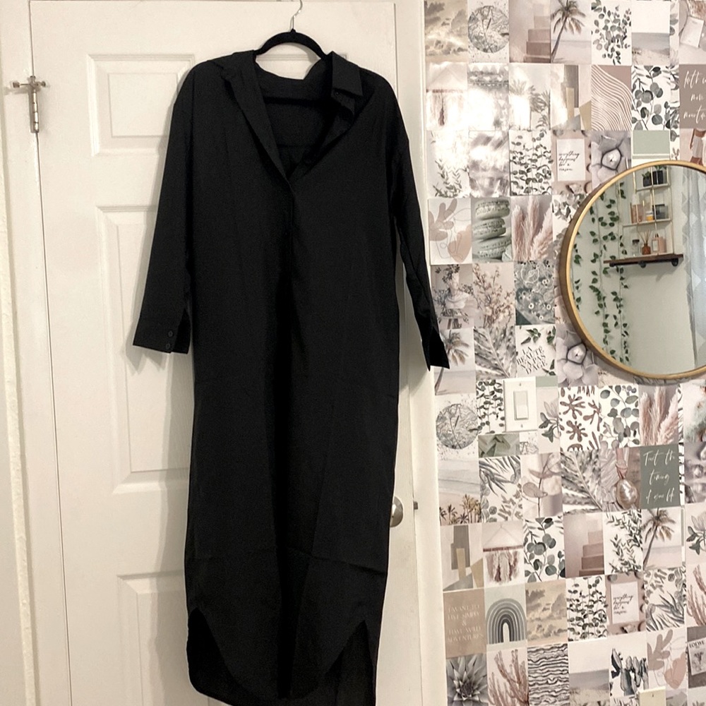 black, small, can dress up or down